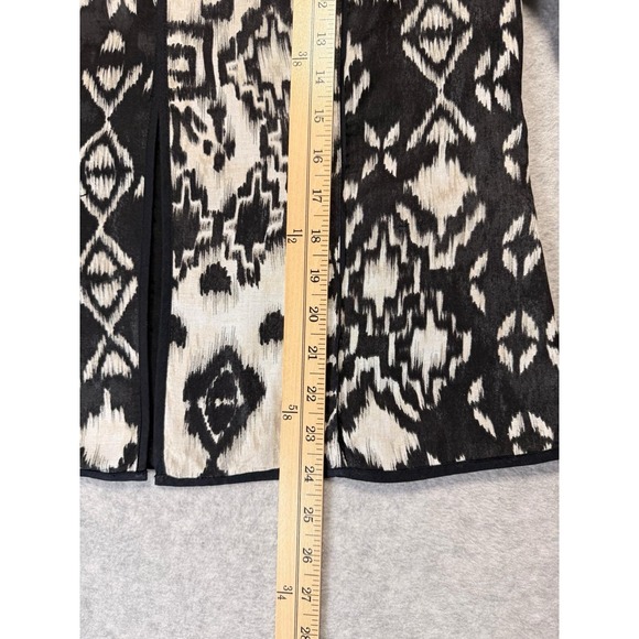 Women's Black and White Chico's Size 1 Excellent Condition - Picture 6 of 9